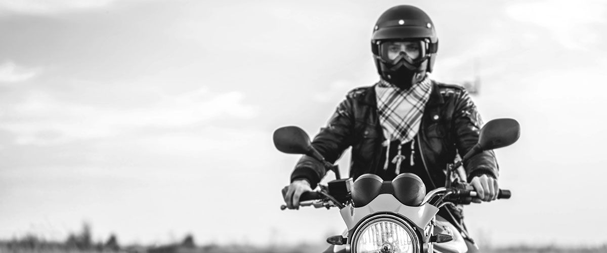 postura correcta del conductor en moto guia para conducir comodamente y con seguridad - Not&iacute;cias