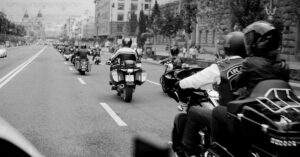 Conselhos de Seguridad para Motociclistas: Cómo Mejorar la Seguridad al Conducir Motos Conselhos de Seguridad para Motociclistas: Cómo Mejorar la Seguridad al Conducir Motos